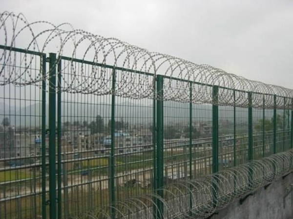 監獄圍網圖片3 監獄圍網圖片3