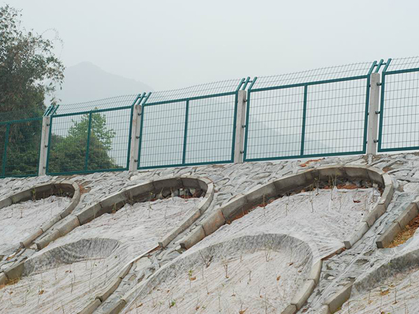 鐵路防護柵欄圖片4 鐵路防護柵欄圖片4