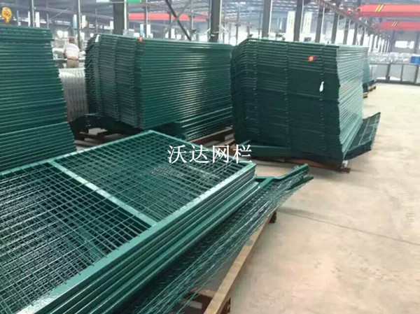 貴州滬昆鐵路貴州段防護柵欄護欄網項目圖片5