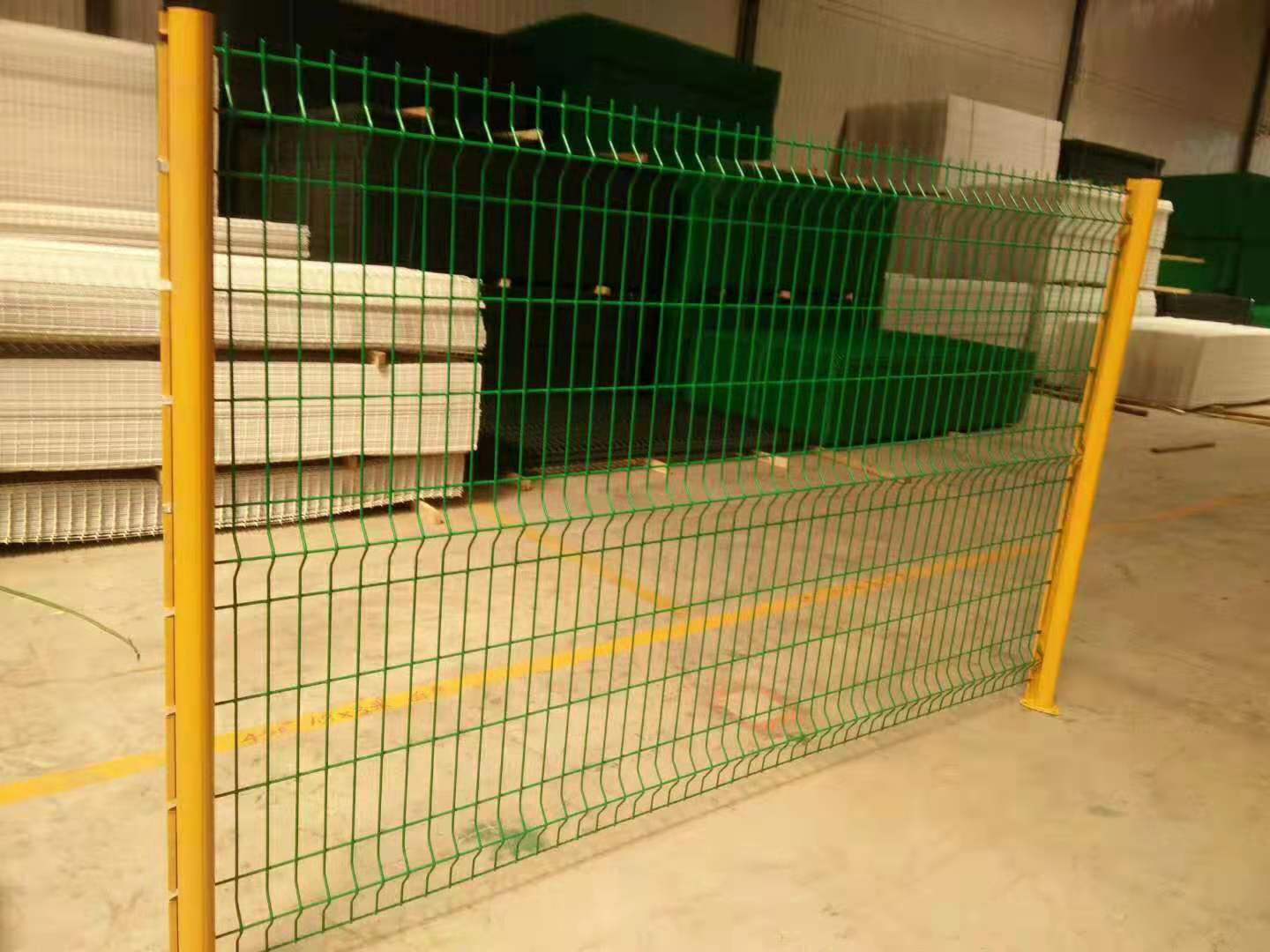 桃型柱護(hù)欄網(wǎng)圖片5 桃型柱護(hù)欄網(wǎng)圖片5