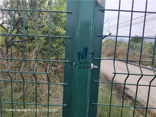云南機場鋼筋網圍界護欄網圖片4 云南機場鋼筋網圍界護欄網圖片4