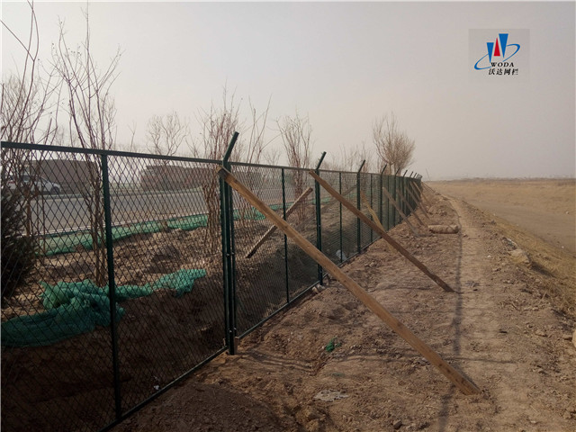 永康北京大興機場附近河道護欄網案例圖片7