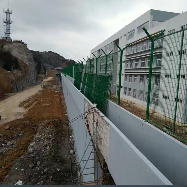 監獄圍網圖片7 監獄圍網圖片7